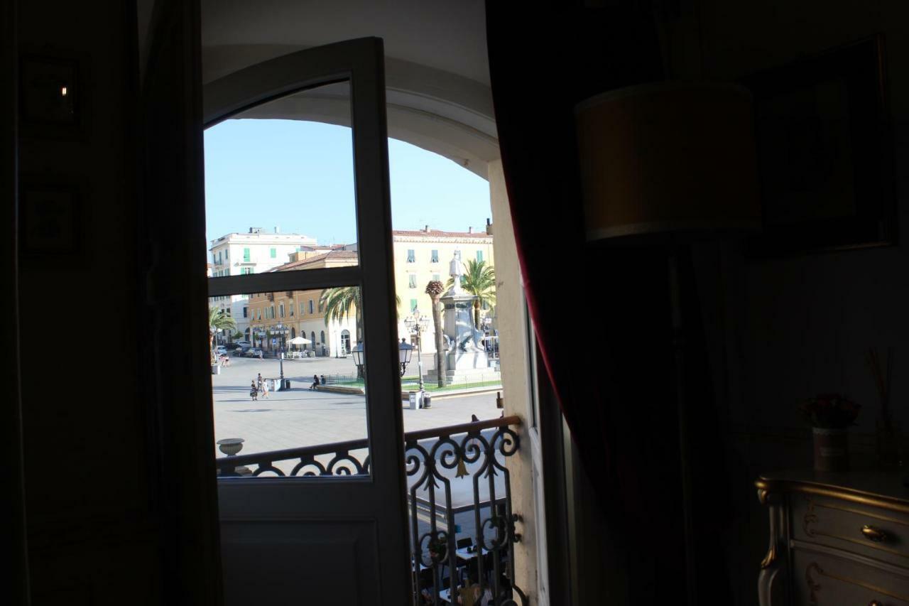 Les Suite Royales 萨萨里 外观 照片