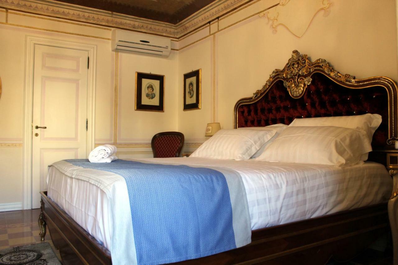 Les Suite Royales 萨萨里 外观 照片