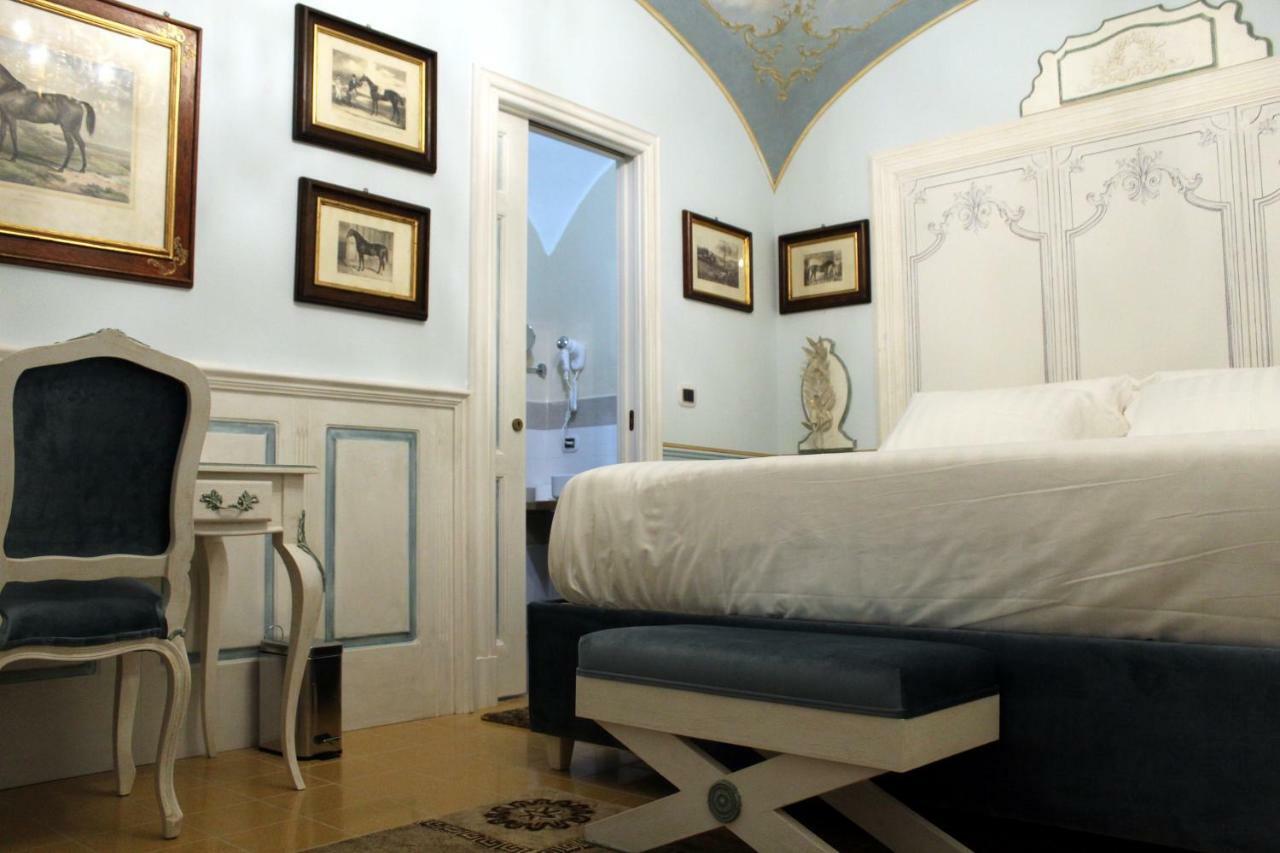 Les Suite Royales 萨萨里 外观 照片