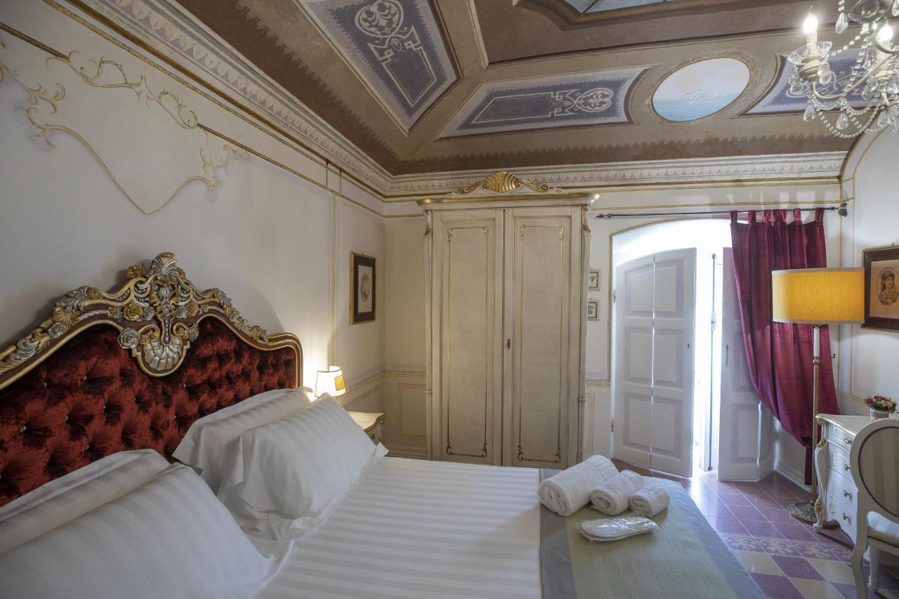 Les Suite Royales 萨萨里 外观 照片